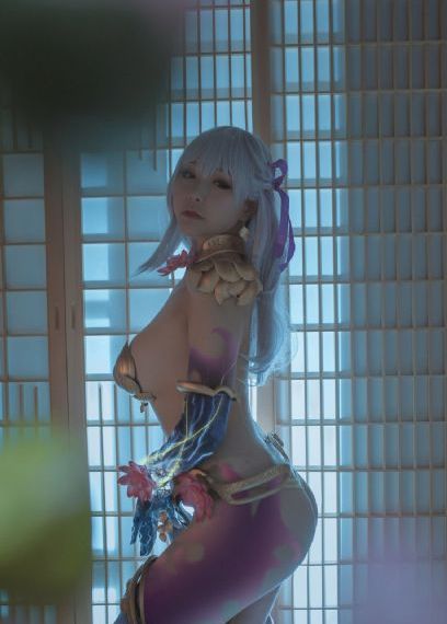 韩素希