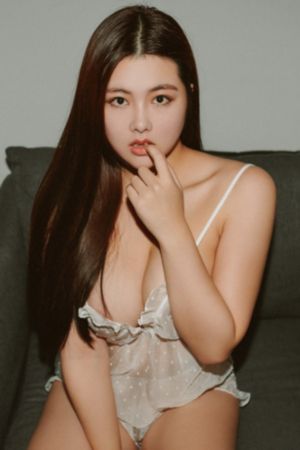 强欲司教和忧郁魔人的实力比较