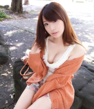 奔驰7座商务车威霆